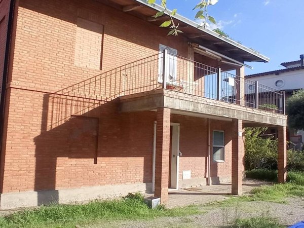 casa indipendente in vendita a Perugia in zona San Martino in Colle