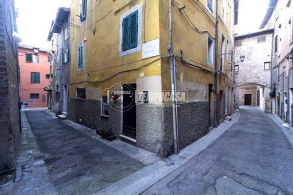 appartamento in vendita a Perugia in zona Centro Città