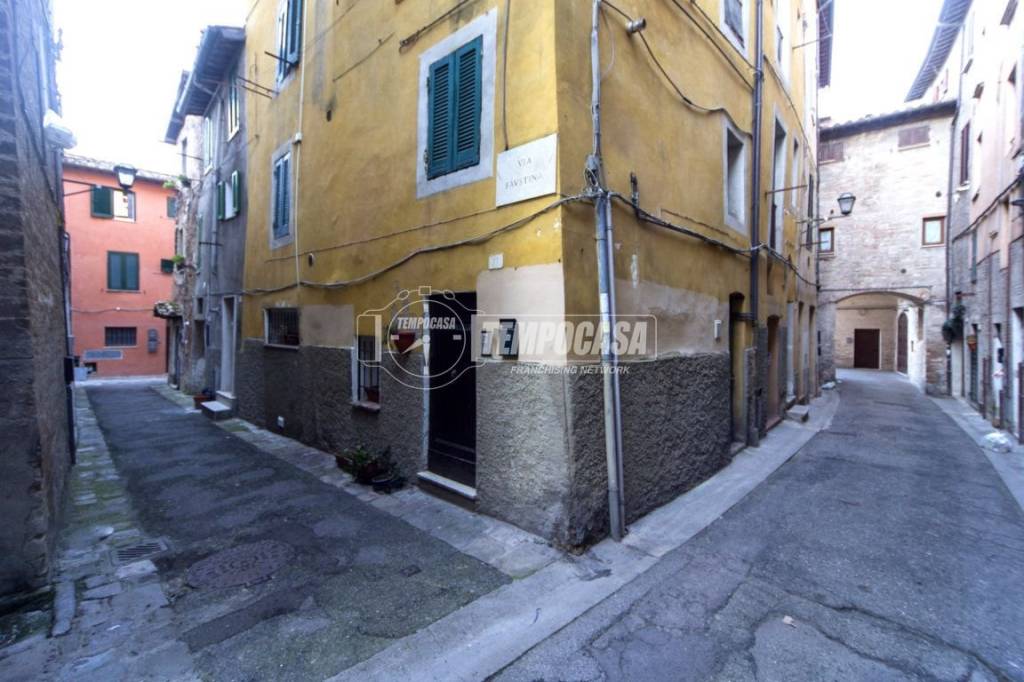 appartamento in vendita a Perugia in zona Centro Città
