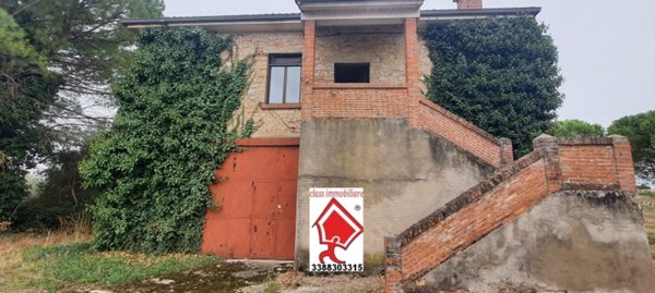 casa indipendente in vendita a Perugia in zona Centro Città