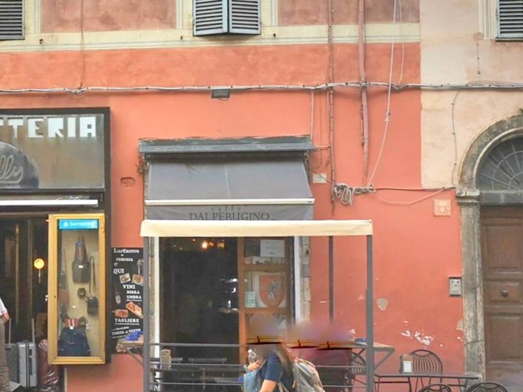 negozio in vendita a Perugia in zona Elce