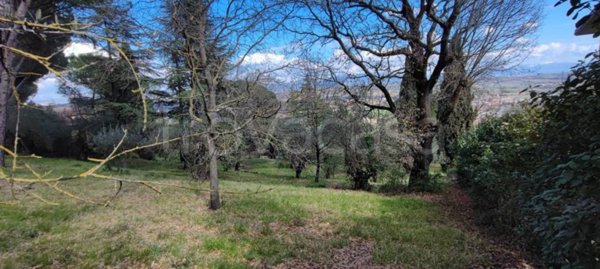 terreno agricolo in vendita a Perugia in zona Montebello