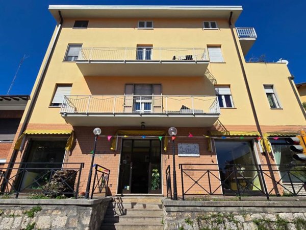 ufficio in vendita a Perugia in zona San Sisto