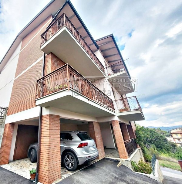 casa indipendente in vendita a Perugia