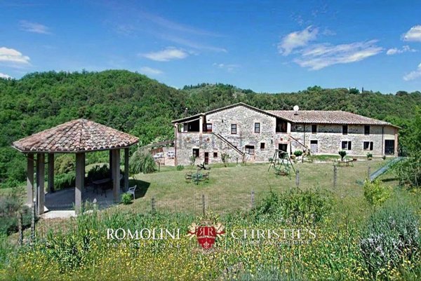 casa indipendente in vendita a Perugia in zona Centro Città