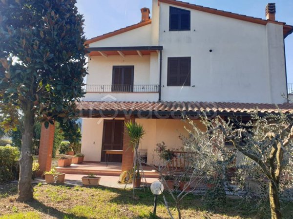 casa indipendente in vendita a Perugia in zona Montebello
