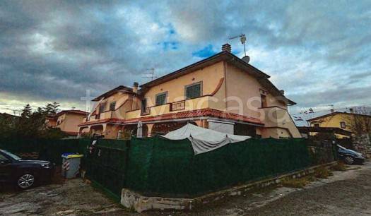 appartamento in vendita a Perugia in zona Colle Umberto I