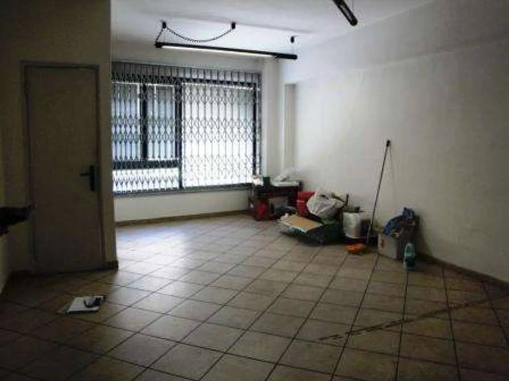 negozio in vendita a Perugia in zona Madonna Alta