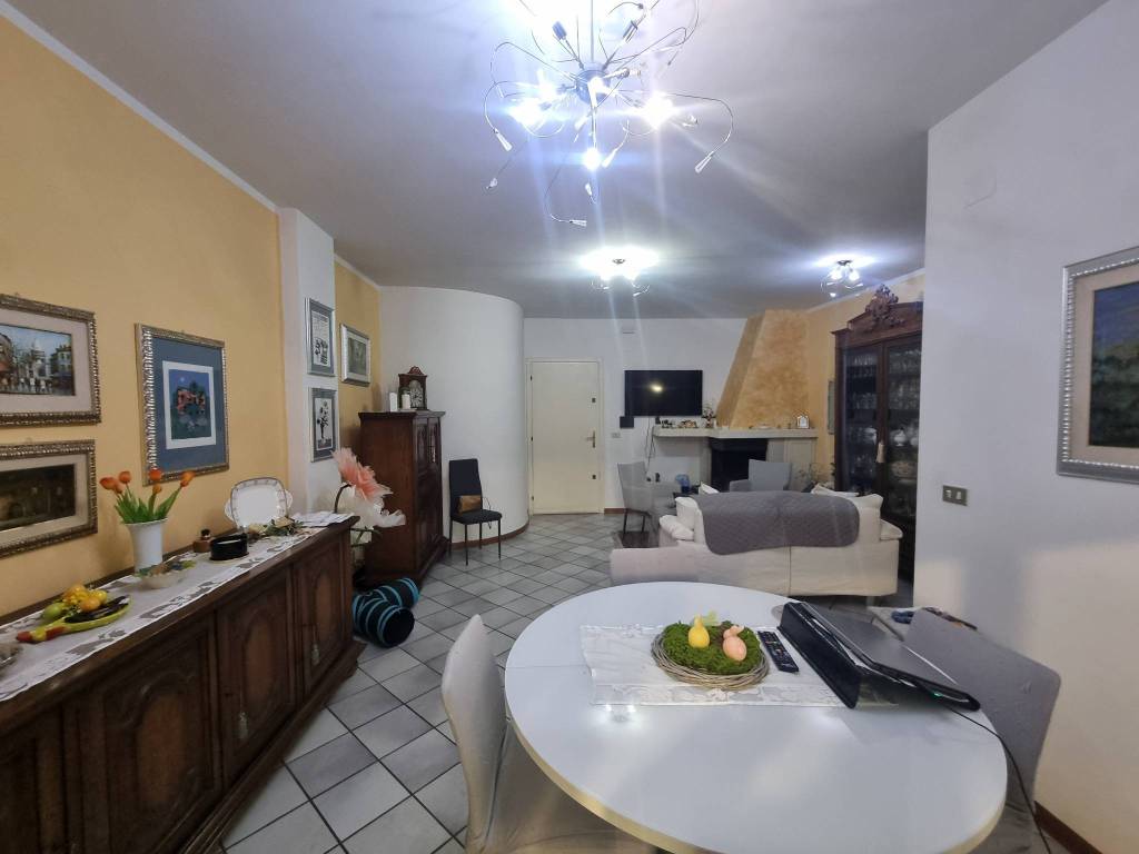 appartamento in vendita a Perugia in zona Collestrada