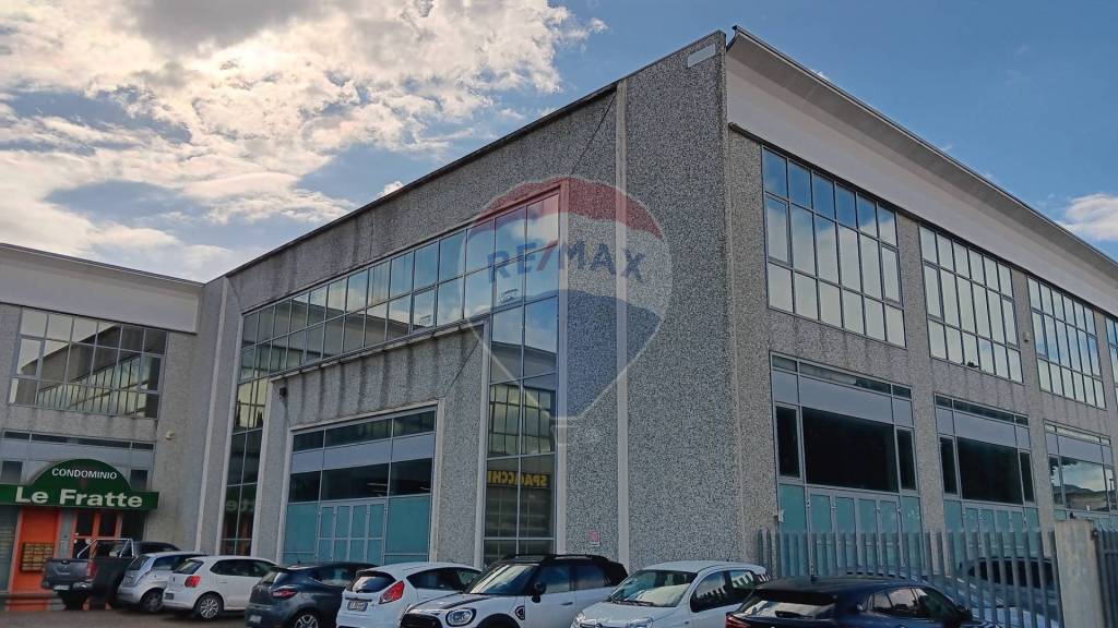 negozio in vendita a Perugia in zona Lacugnano