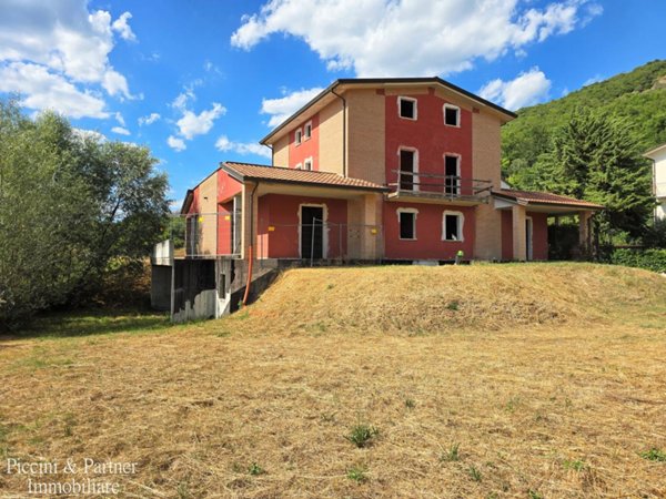 casa indipendente in vendita a Perugia in zona San Giovanni del Pantano