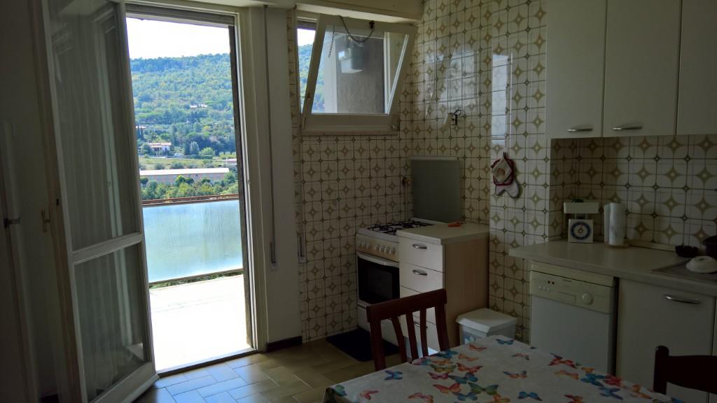 appartamento in vendita a Perugia in zona Ferro di Cavallo