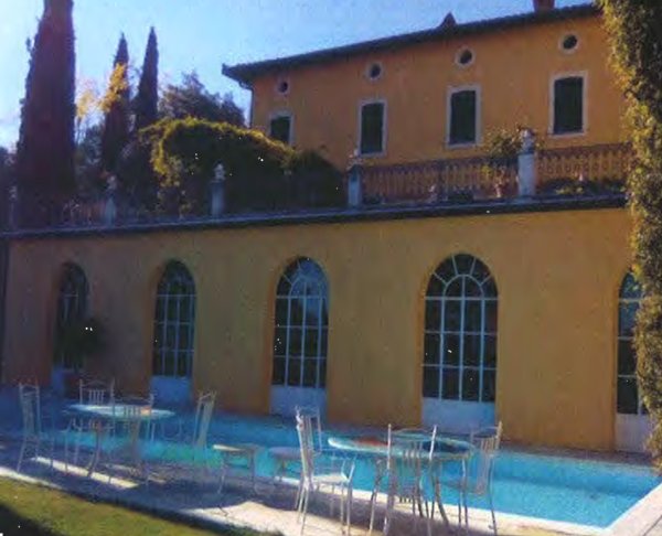 negozio in vendita a Perugia