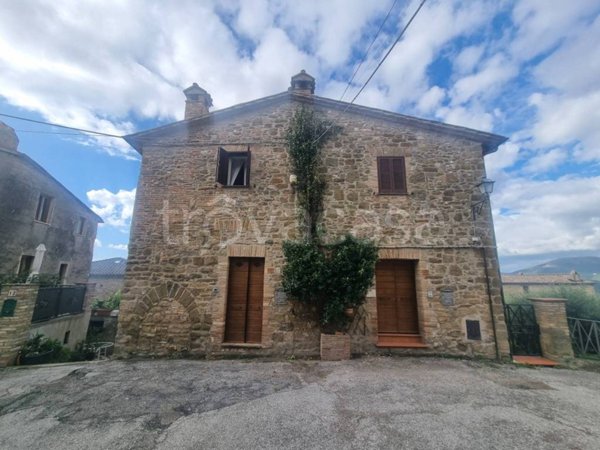casa indipendente in vendita a Perugia in zona Casa del Diavolo