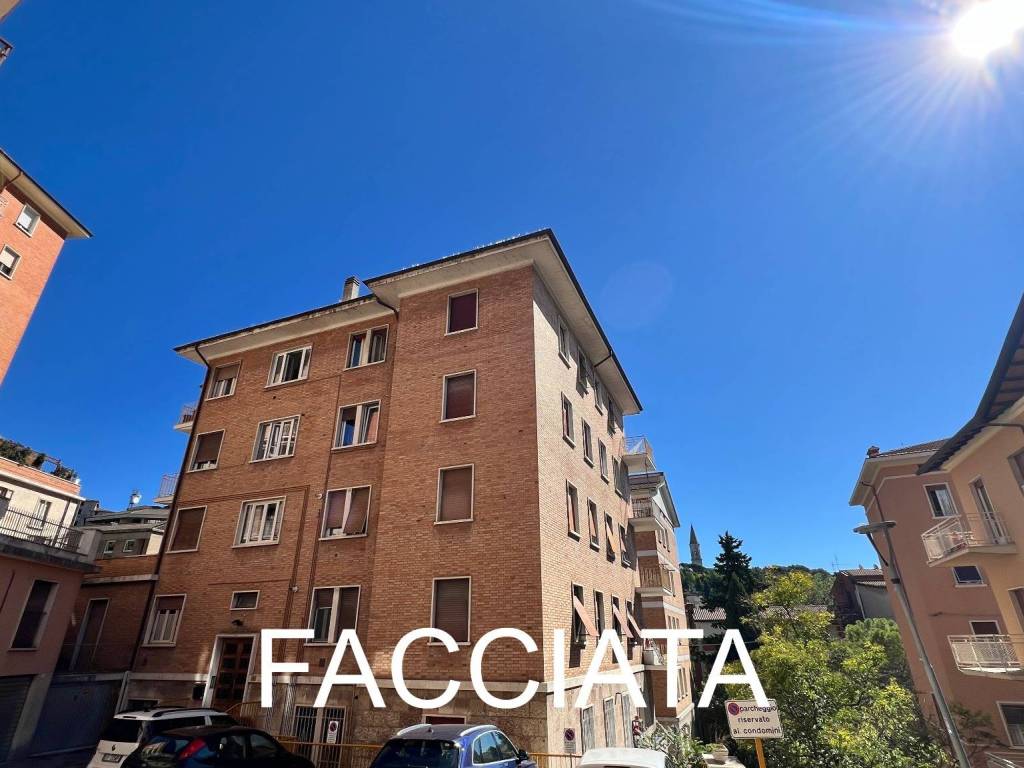 appartamento in vendita a Perugia in zona Elce
