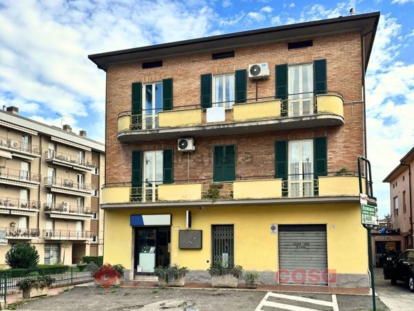 locale commerciale in vendita a Perugia in zona Ponte San Giovanni
