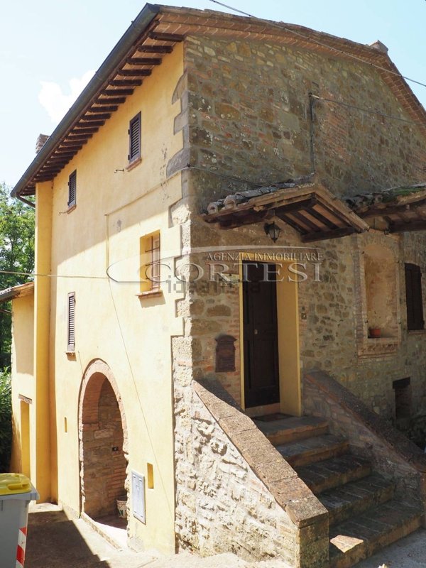 casa indipendente in vendita a Perugia in zona Solfagnano