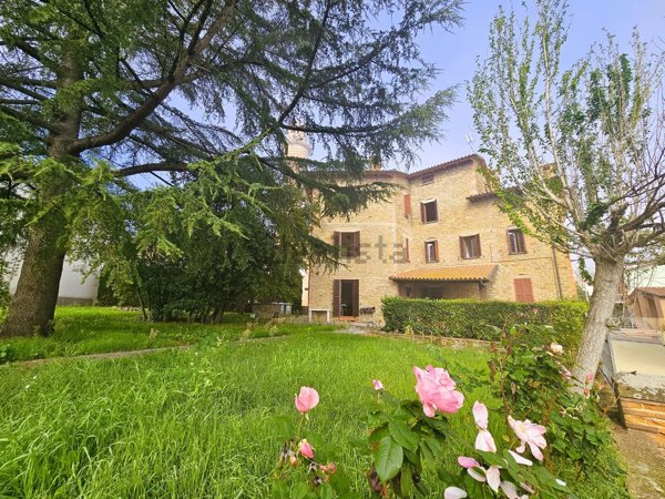 casa indipendente in vendita a Perugia