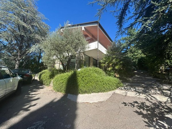 casa indipendente in vendita a Perugia in zona Cordigliano
