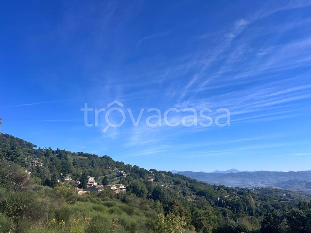 casa indipendente in vendita a Perugia in zona Cordigliano