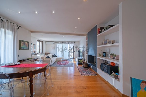 casa indipendente in vendita a Perugia