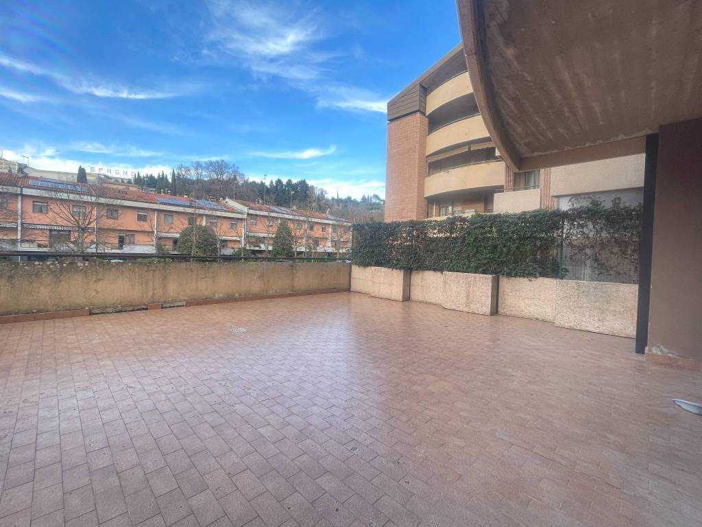 appartamento in vendita a Perugia in zona Ferro di Cavallo