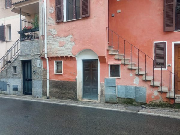 casa indipendente in vendita a Perugia in zona Pretola