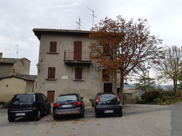 casa indipendente in vendita a Perugia in zona Castel del Piano