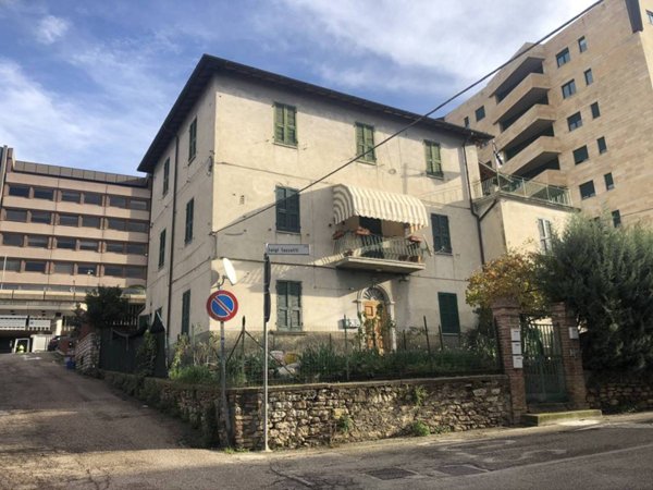 appartamento in vendita a Perugia in zona Centro Città