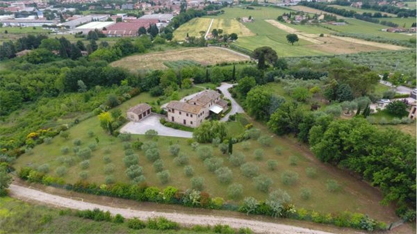 casa indipendente in vendita a Perugia in zona Montebello