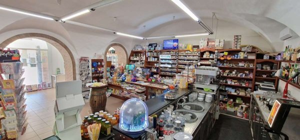 negozio in vendita a Perugia in zona Colle Umberto I