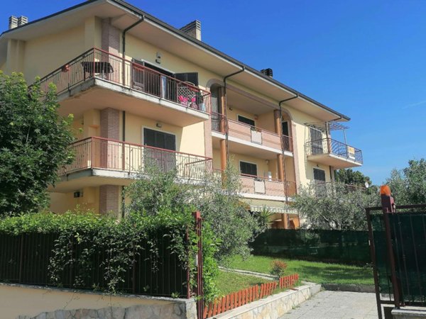 appartamento in vendita a Perugia in zona Montelaguardia