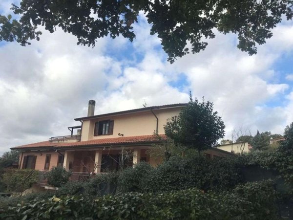 casa indipendente in vendita a Perugia in zona Cenerente