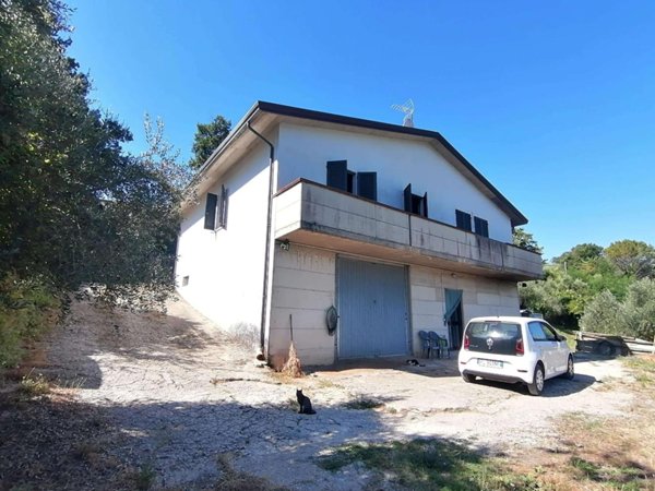 casa indipendente in vendita a Perugia in zona Casaglia