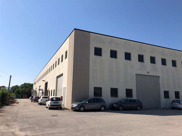 ufficio in vendita a Perugia in zona Montebello