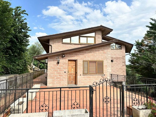 appartamento in vendita a Perugia in zona Pretola