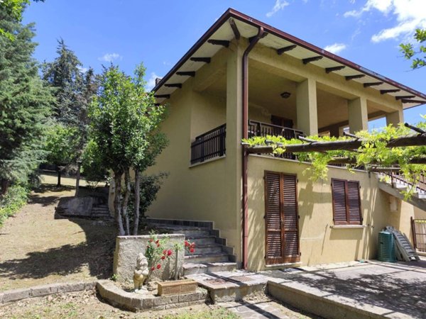 casa indipendente in vendita a Perugia in zona Montelaguardia