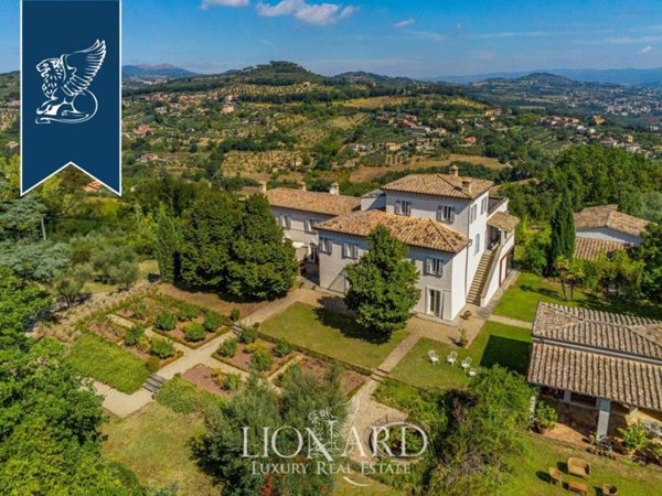 casa indipendente in vendita a Perugia in zona Monteluce