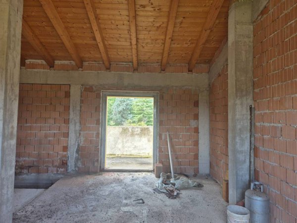 casa indipendente in vendita a Perugia in zona Parlesca