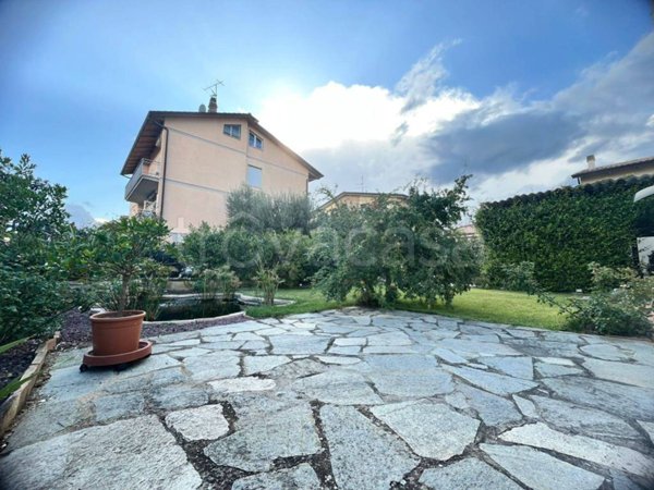 casa indipendente in vendita a Perugia in zona Santa Sabina