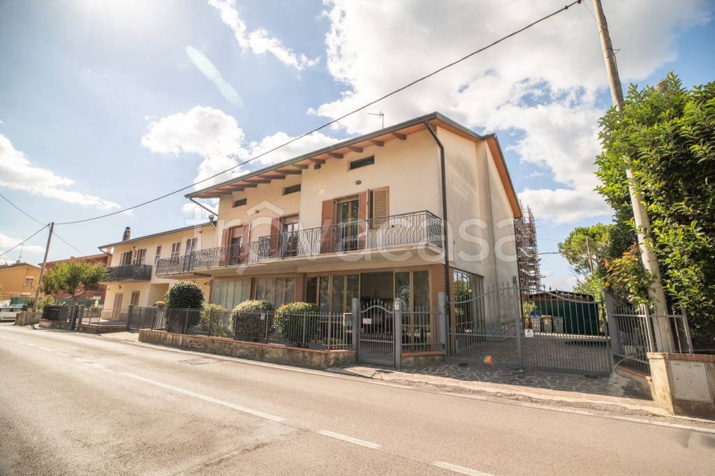 casa indipendente in vendita a Perugia in zona Montelaguardia