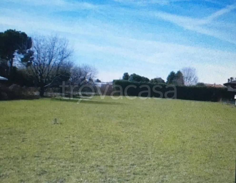 terreno agricolo in vendita a Perugia in zona Collestrada