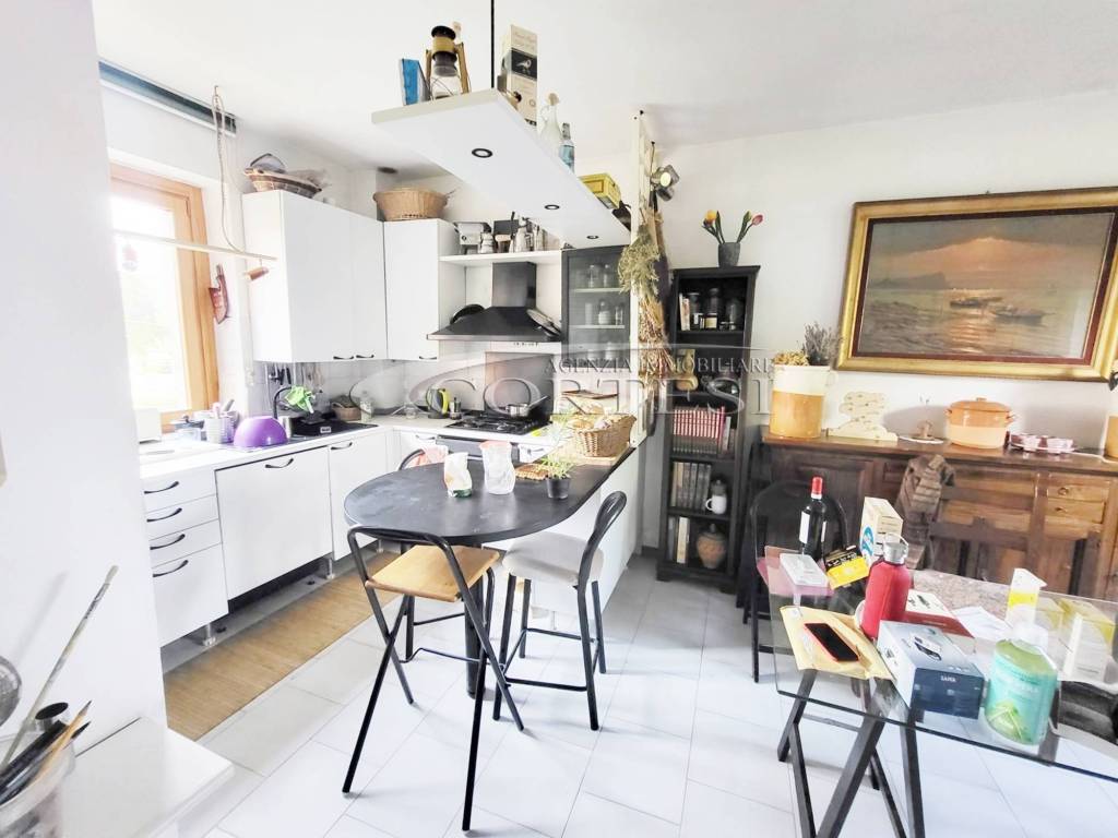 appartamento in vendita a Perugia in zona Parlesca