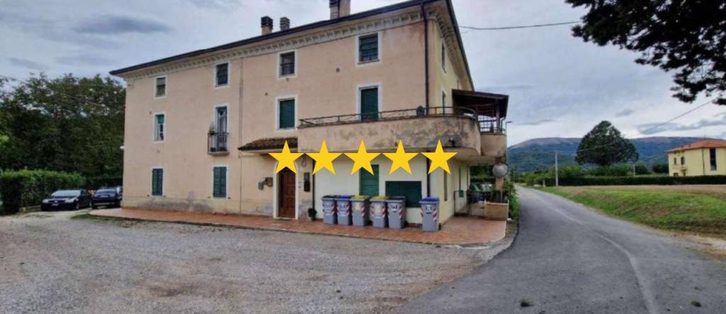 appartamento in vendita a Perugia in zona Parlesca