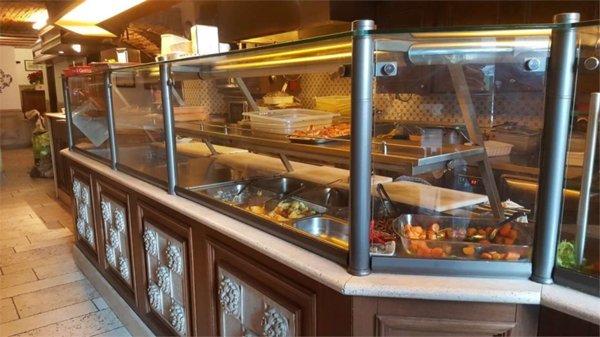 negozio in vendita a Perugia in zona Centro Città