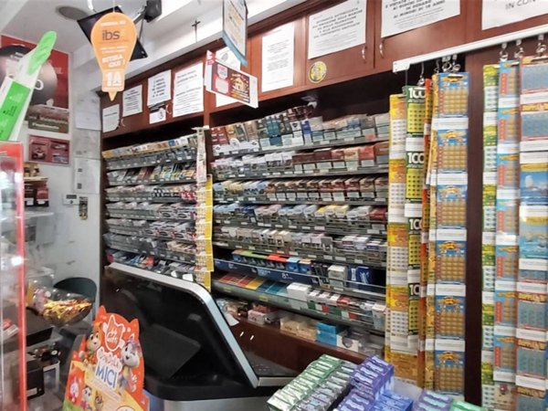 negozio in vendita a Perugia in zona Elce