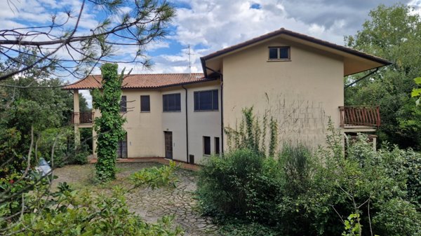 casa indipendente in vendita a Perugia in zona Filosofi