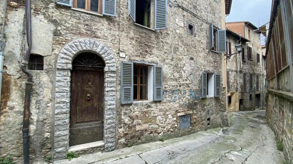 appartamento in vendita a Perugia in zona Centro Città