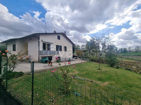 casa indipendente in vendita a Perugia in zona Pianello