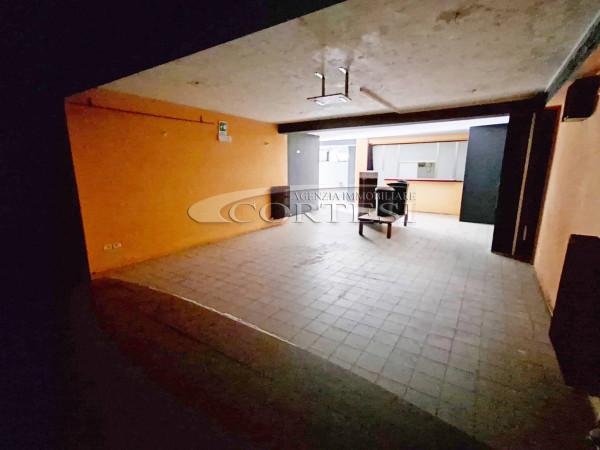 negozio in vendita a Perugia in zona Montelaguardia